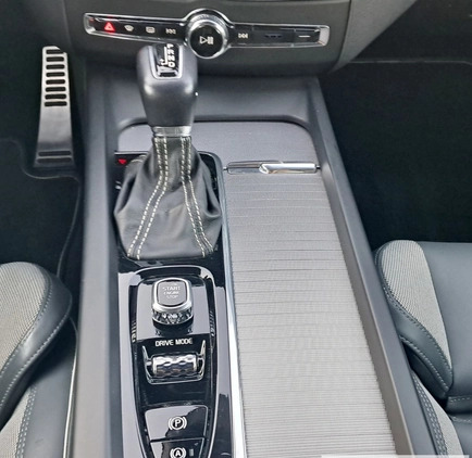 Volvo XC 60 cena 149900 przebieg: 97020, rok produkcji 2019 z Pyskowice małe 326